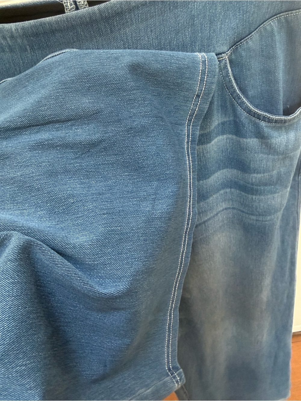 Wide-Leg Pull-On Jeans in Blue — Comfortable Everyday Style - Picture 5 of 16